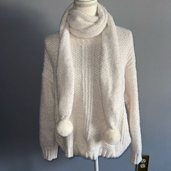 Hem & Thread Sweater and Scarf Set! - Picture 7 of 10